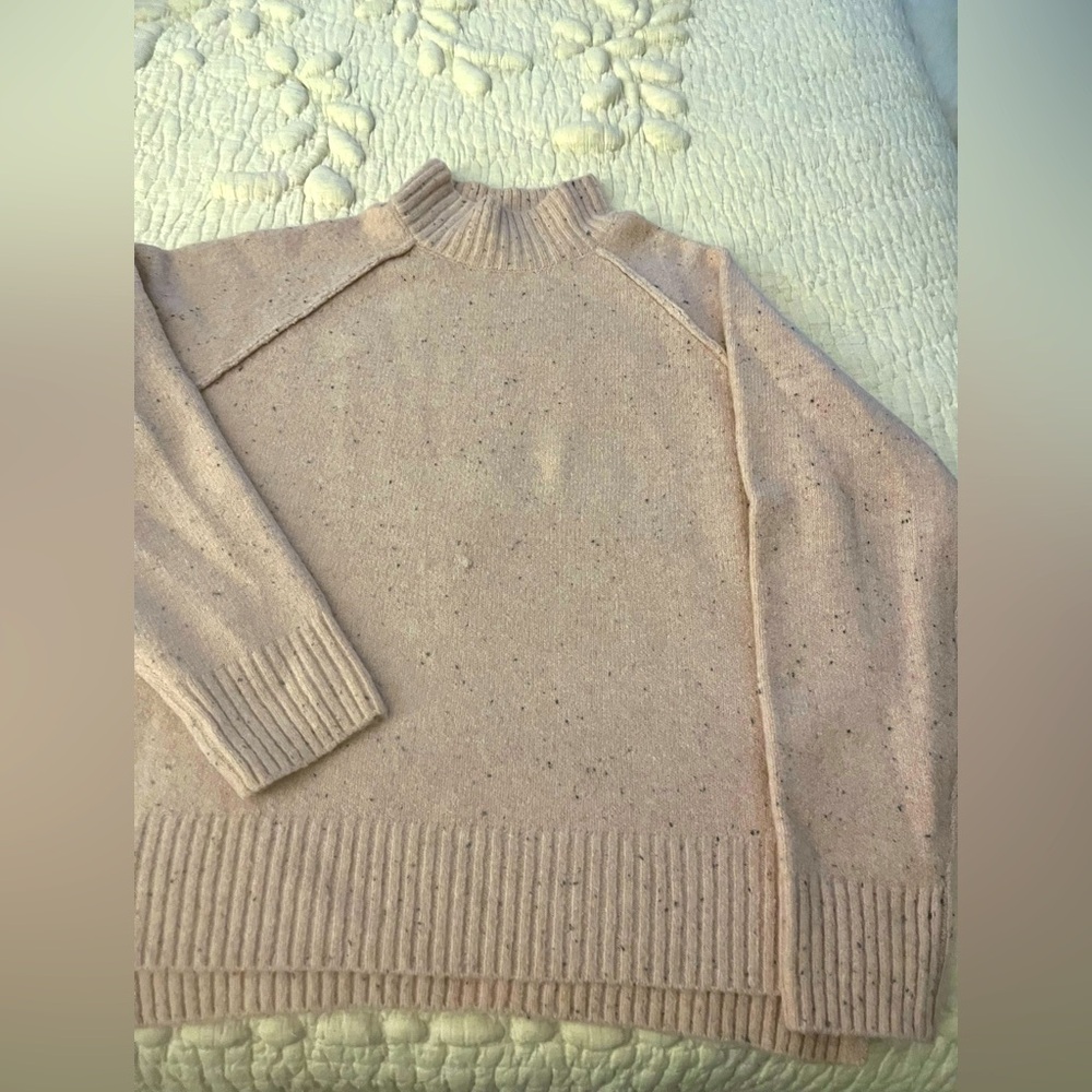 Ladies mock turtle neck dusty pink sweater size M